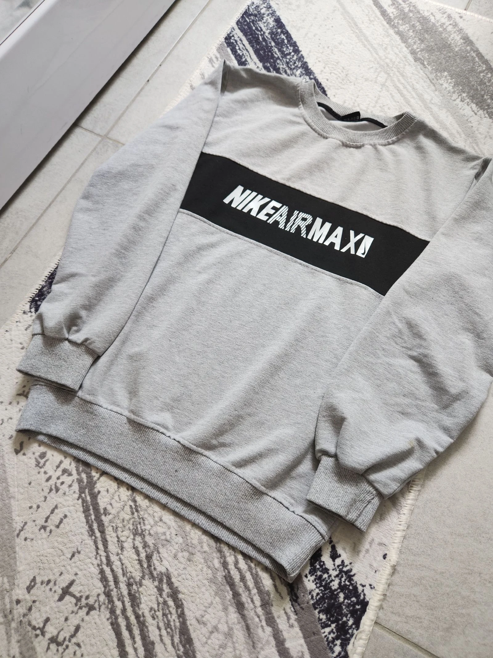 Suéter Nike Air Max Cinza e Preto - Suéter de Gola Redonda Roupas Esportivas / Streetwear – photo 2
